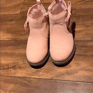 Oshkosh Pale Pink ankle boots